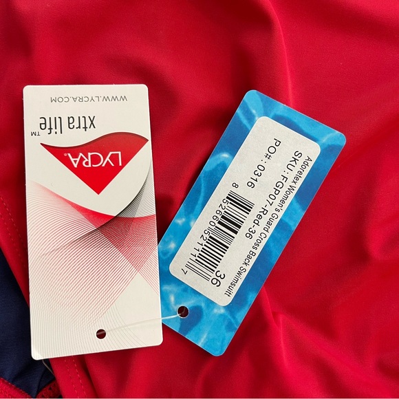 Women’s red lifeguard bathing suit - Picture 4 of 4